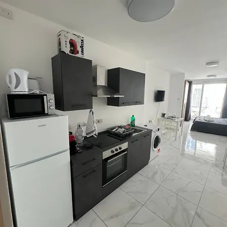 Apartment Vp Studio - Whole - Free Wifi Saint Julian's